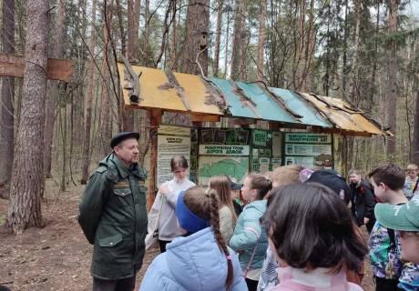 В Перми в Черняевском лесу прошла познавательная экскурсия для школьников